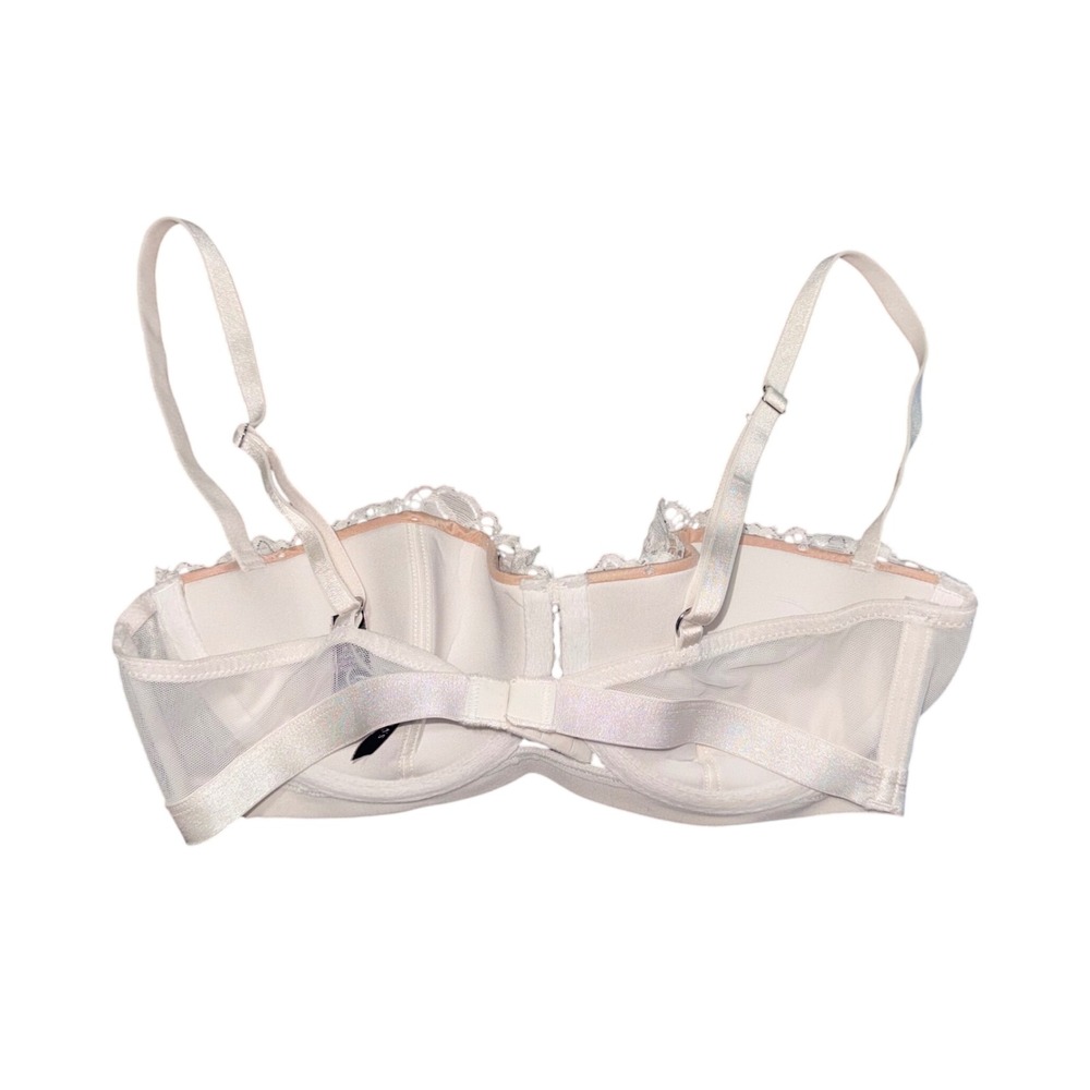 Victoria's Secret White Lace Lined Balconette Bra 34B Romantic Coquette Bridal - Picture 3 of 4